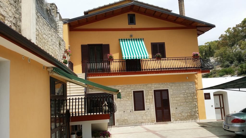 Pineta Monserrato Bed & Breakfast Modica Dış mekan fotoğraf