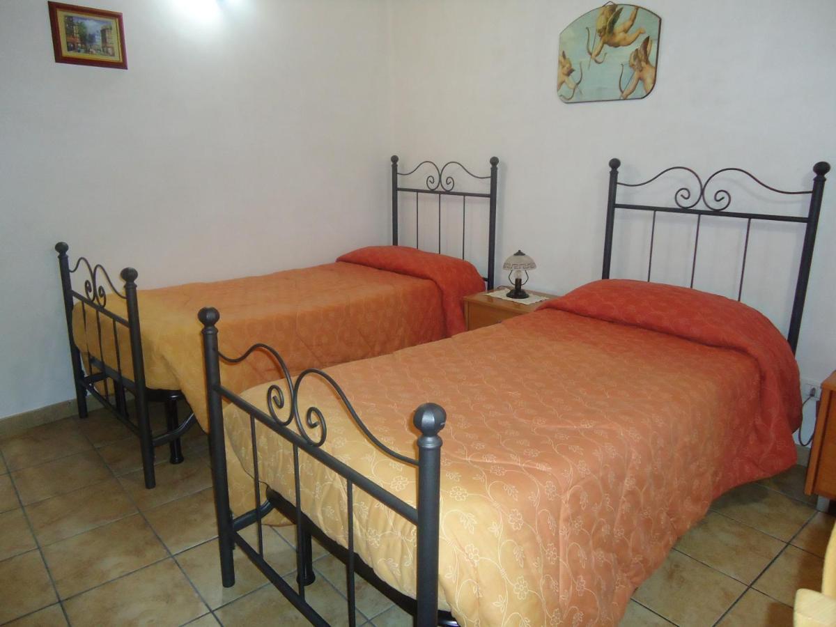 Pineta Monserrato Bed & Breakfast Modica Oda fotoğraf